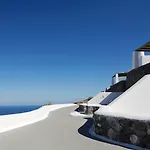Carpe Diem Santorini Hotel