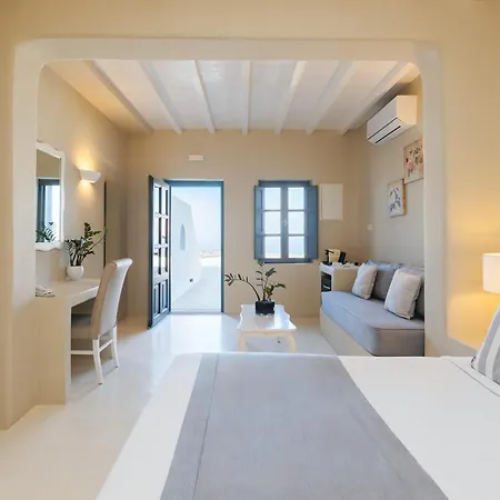 Carpe Diem Santorini Pyrgos Kallistis