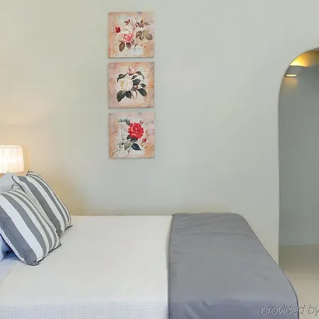 Carpe Diem Santorini 5*
