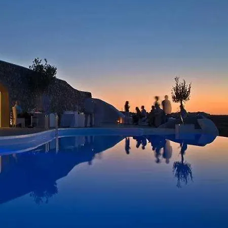 Carpe Diem Santorini 5* Pýrgos