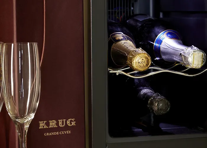 Carpe Diem Santorini Hotel